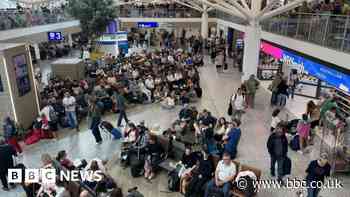 Bristol Airport roof terrace to be turned into lounge