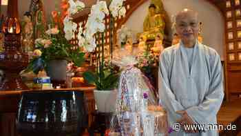 Wie die Rostocker in buddhistische Tempel in Lichtenhagen der Hektik entfliehen können