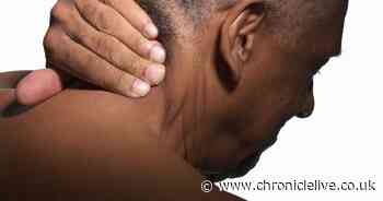 Doctor issues urgent warning on neck cracking amid new TikTok trend