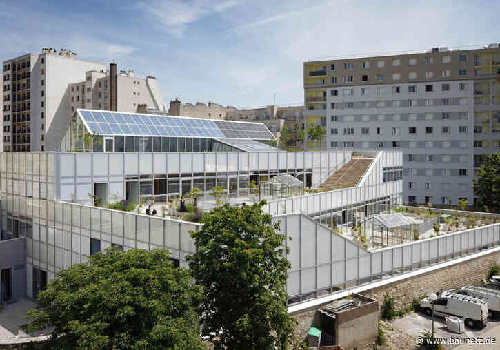 Terrassen im Hinterhof
 - Bürobau von Atelier du Pont in Paris