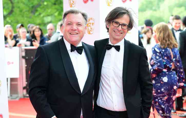 Watch Robert Peston and Ed Balls perform with new band Centrist Dad