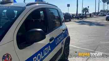 In fuga sull'auto sequestrata viene bloccato dopo un inseguimento