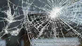 Mehrere Autos in Hallendorf beschädigt