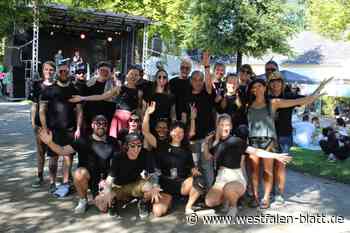 Zahlreiche Besucher beim Kuppelfest im Schlosspark