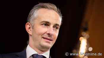 Jan Böhmermann verteidigt „Cyberclown“-Recherchen über Arne Schönbohm