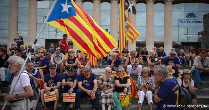 Zehntausende besuchen Demo für Kataloniens Unabhängigkeit