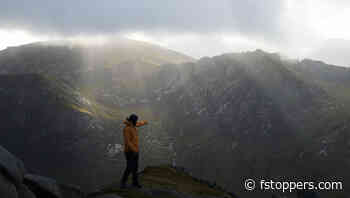 Hiking With One Lens for Landscape Photography