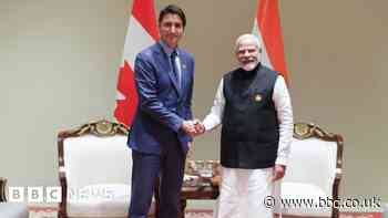 Canada's Trudeau stranded in India by plane problems