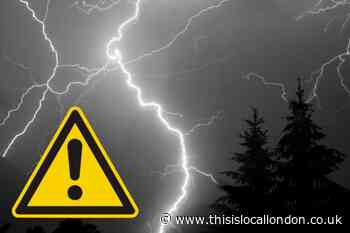 Met Office issue yellow weather warning for thunderstorms in London