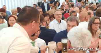 Markus Söder im Festzelt-Wahlkampf: So funktioniert sein Bierkrug-Trick