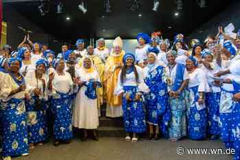 Afrikanische Katholiken feiern ihren Glauben