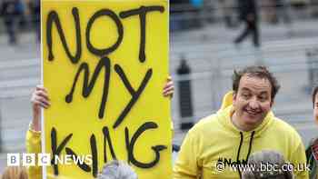 Coronation arrests: Republic leader Graham Smith takes legal action