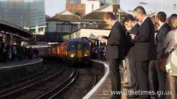 Increase in train fares in 2024 likely to be highest since privatisation subscription