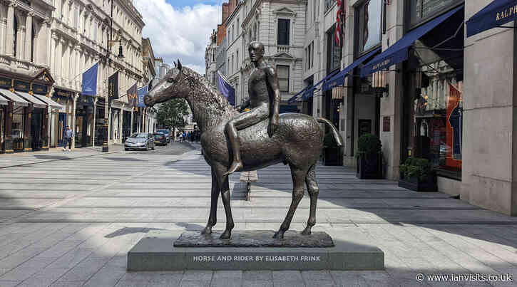 London’s Public Art: Horse and Rider by Elisabeth Frink