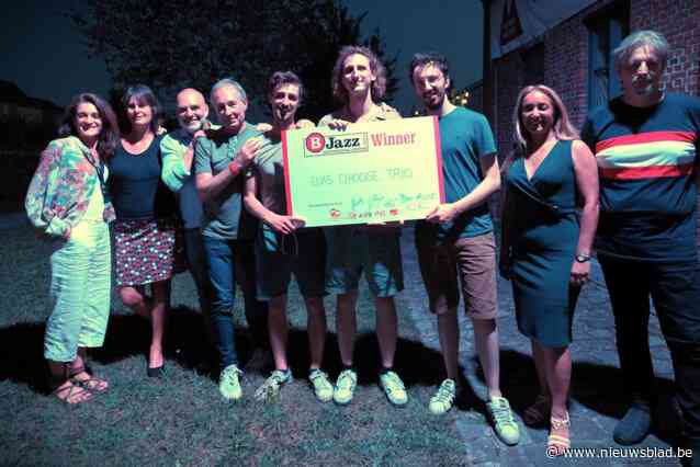 Jazzpianist Elias (23) beukt met zijn trio poort open naar de internationale scène: “Een hele eer, maar ook een verrassing”