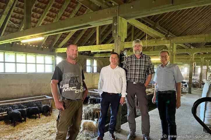 Sparkasse unterstützt Biologische Station in Delbrück-Ostenland