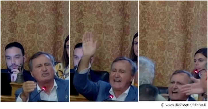 “Fascisti”, Brugnaro litiga (in dialetto) con chi lo contesta per l’introduzione del ticket a Venezia: scoppia il caos in Aula