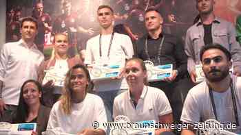 Torjägerkanone für alle: Klose ehrt treffsicherste Amateure