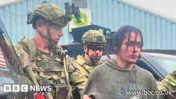 Danelo Cavalcante: Police dog 'subdued' crawling Pennsylvania fugitive