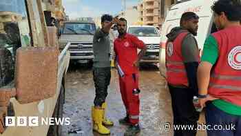 Derna: Flood-hit Libyan city living through 'doomsday'