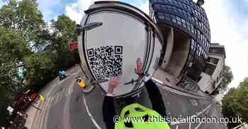 Jeremy Vine sees van reverse over his bicycle in Camden