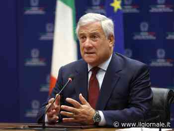 "Ue faccia la sua parte". L'appello di Tajani sui migranti