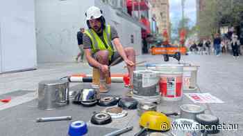 'Struggling' performers reeling after Adelaide mall closes off popular busking zone with no explanation