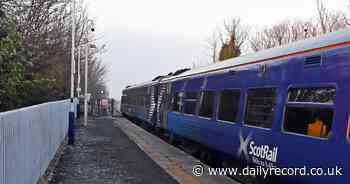 Scotrail trial sees peak train fares scrapped