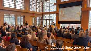 Norfolk's new City Manager Pat Roberts meets with community partners