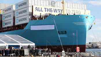 Von der Leyen tauft erstes Methanol-Containerschiff