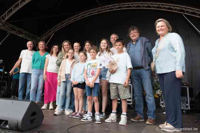 Zesde leerjaar de Kleiheuvel wint eerste Maldegemse Fair Trade prijs