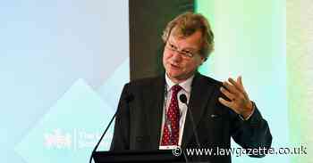 Solicitor condemns judges for staying silent on 'woeful' reforms