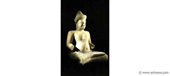 Lindemann Family Returns 33 Antiquities Worth $20 M. to Cambodia