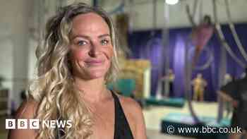 Circus classes help stabbed Wolverhampton paramedic's recovery