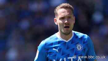 Chris Hussey: Walsall defender announces retirement to end 16-year playing career