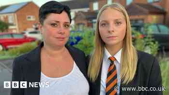 Beacon Hill Academy: Girls out of lessons in stretchy trousers row