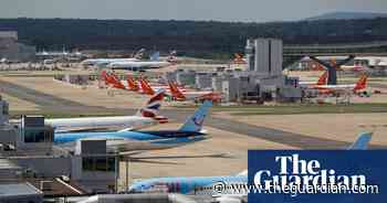 Flights cancelled at Gatwick after short-notice staff absences