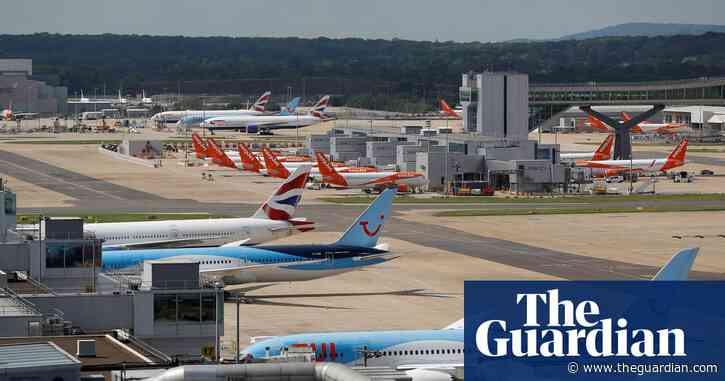 Flights cancelled at Gatwick after short-notice staff absences