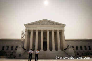 Supreme Court freezes ruling that would curb government contact with social media companies