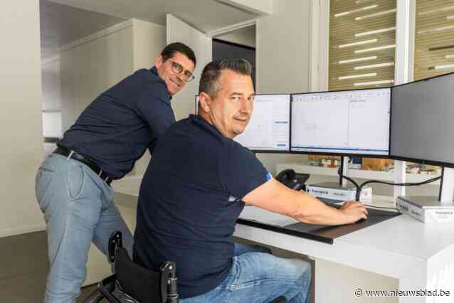 Ivan (52) verloor beide benen en schoolde zich om van ploegbaas tot technisch tekenaar: “Ik wil mensen stimuleren om door te zetten”