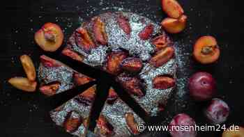 Rechtzeitig zur Saison: Einfache Schoko-Brownies mit saftigem Pflaumentopping