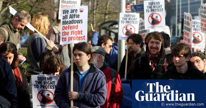 Met police agree six-figure payout to student hit by baton at protest