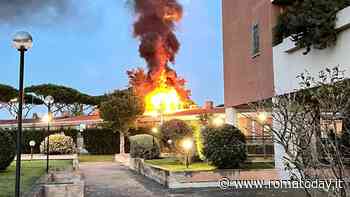 Ristorante in fiamme, paura a Roma sud. Nessun ferito