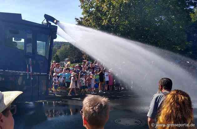 POL-OF: Zuschauermagnet Polizeischau: Rund 10.000 Besucherinnen und Besucher zog es in den Kurpark - Bad Soden-Salmünster
