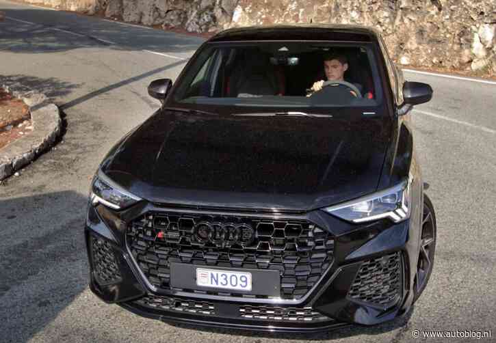 Max Verstappen pielt op mobiel in haarspeldbocht met Audi RSQ3