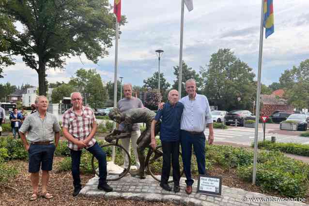 Wielrenner Nest Sterckx krijgt standbeeld in zijn Heultje: “Hij kijkt nog even om en zal zich niet laten verrassen”