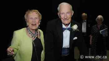 100-year-old WWII fighter pilot inducted into Canada's Aviation Hall of Fame