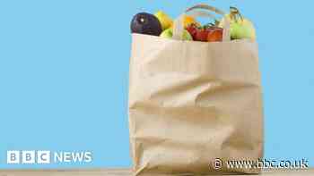 Marks & Spencer scraps plastic for paper bags