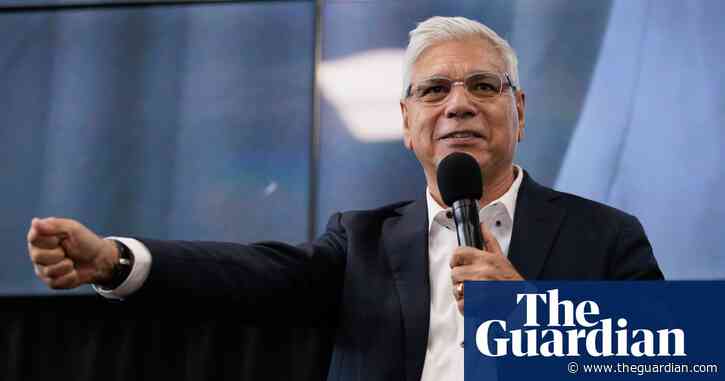 Mundine calls for Australia Day date change and backs treaties despite opposing voice