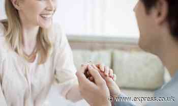 Marriage proposal written on bedsheet is shot down with six-word refusal - hung next to it